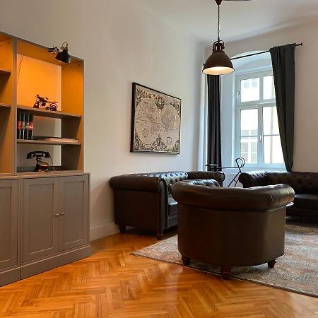 Industrial Apartment Schlossberg Linz Esterno foto