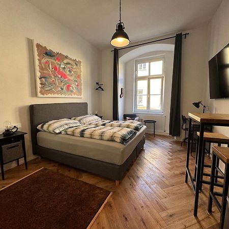 Industrial Apartment Schlossberg Linz Esterno foto