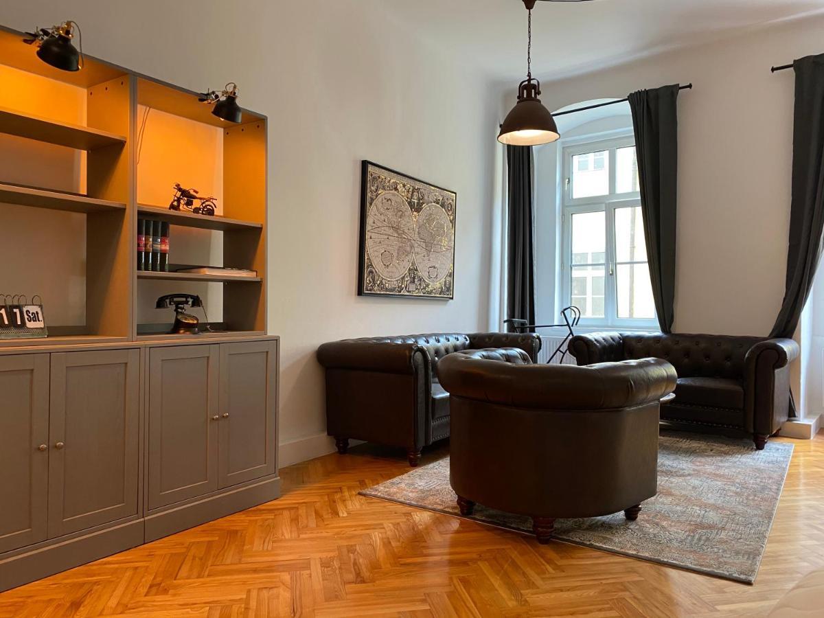 Industrial Apartment Schlossberg Linz Esterno foto