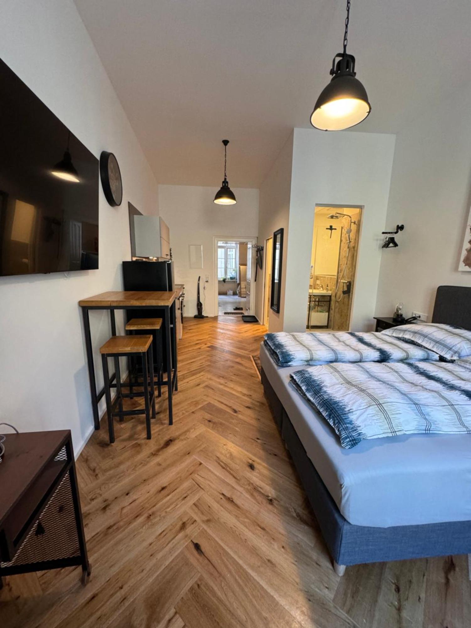 Industrial Apartment Schlossberg Linz Esterno foto