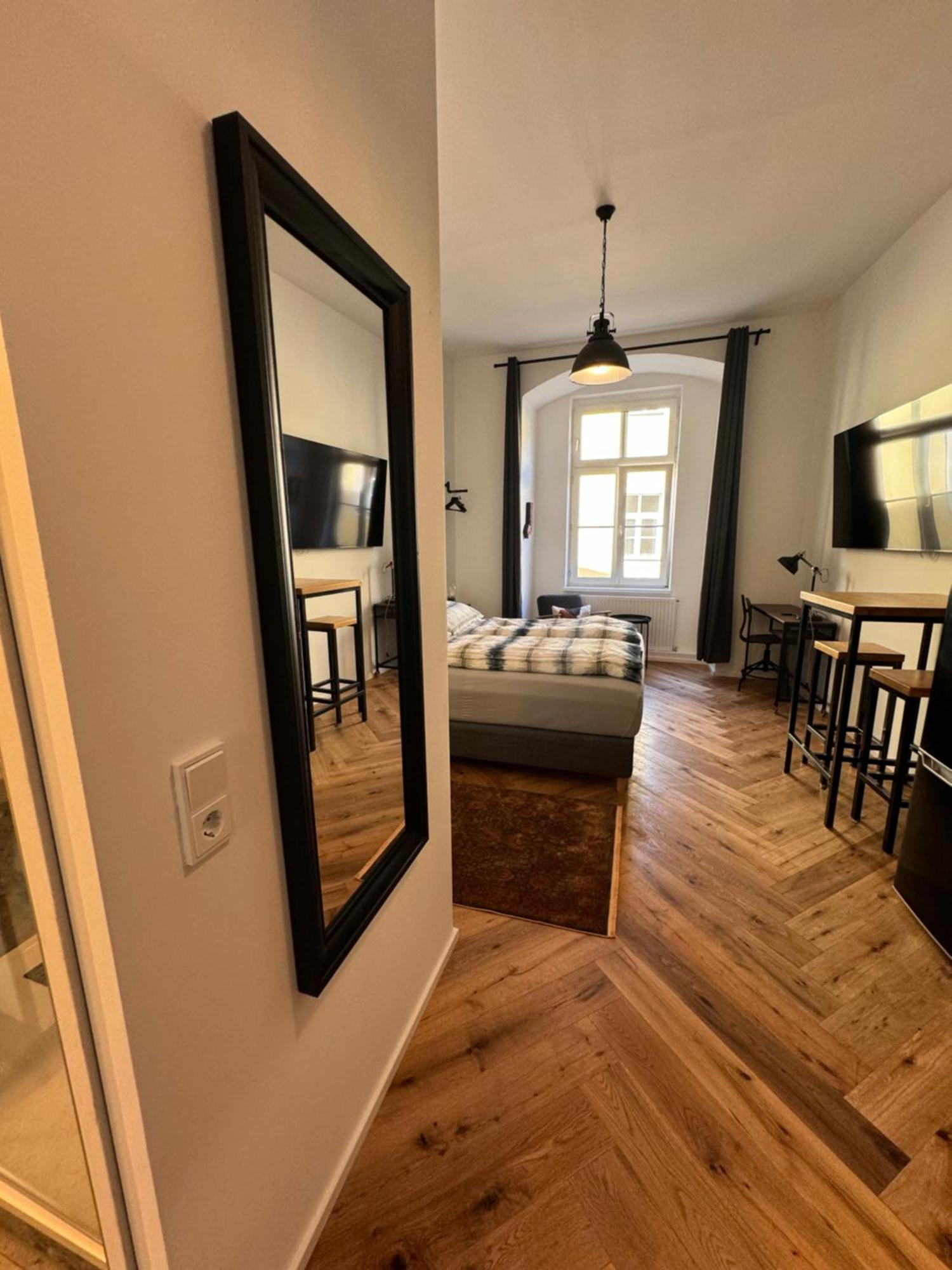 Industrial Apartment Schlossberg Linz Esterno foto