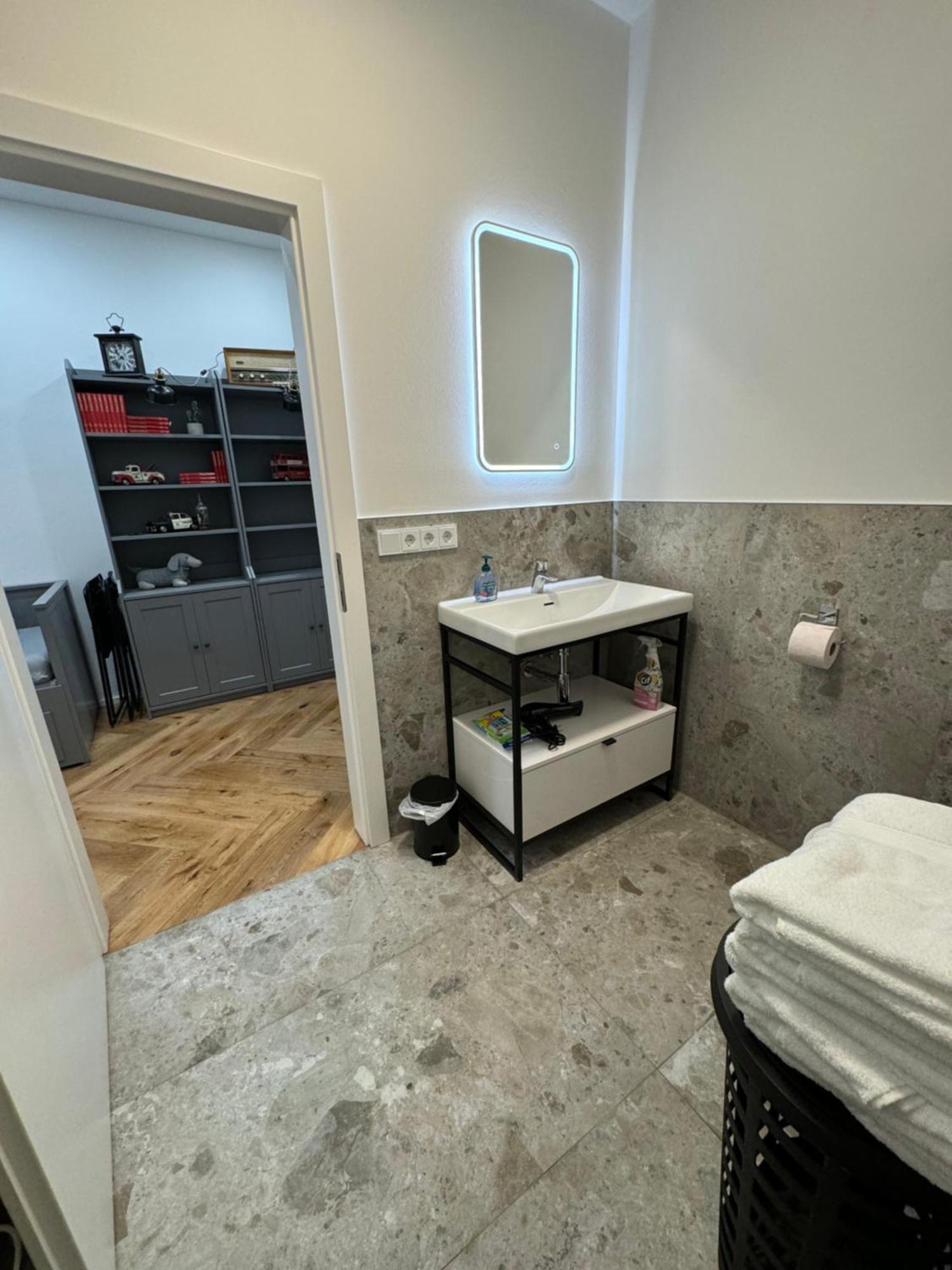 Industrial Apartment Schlossberg Linz Esterno foto